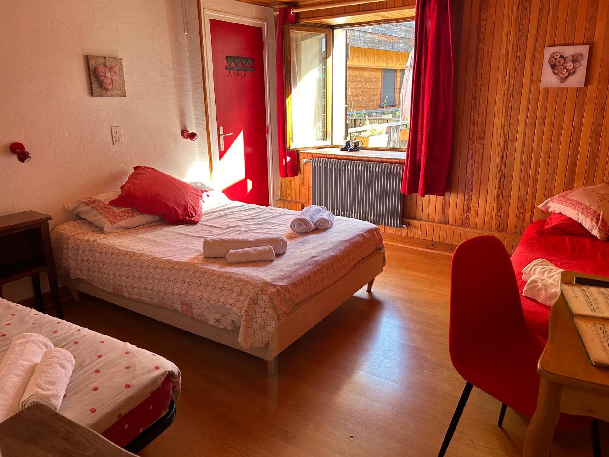 Les Tilleuls Le Biot Bagian luar foto