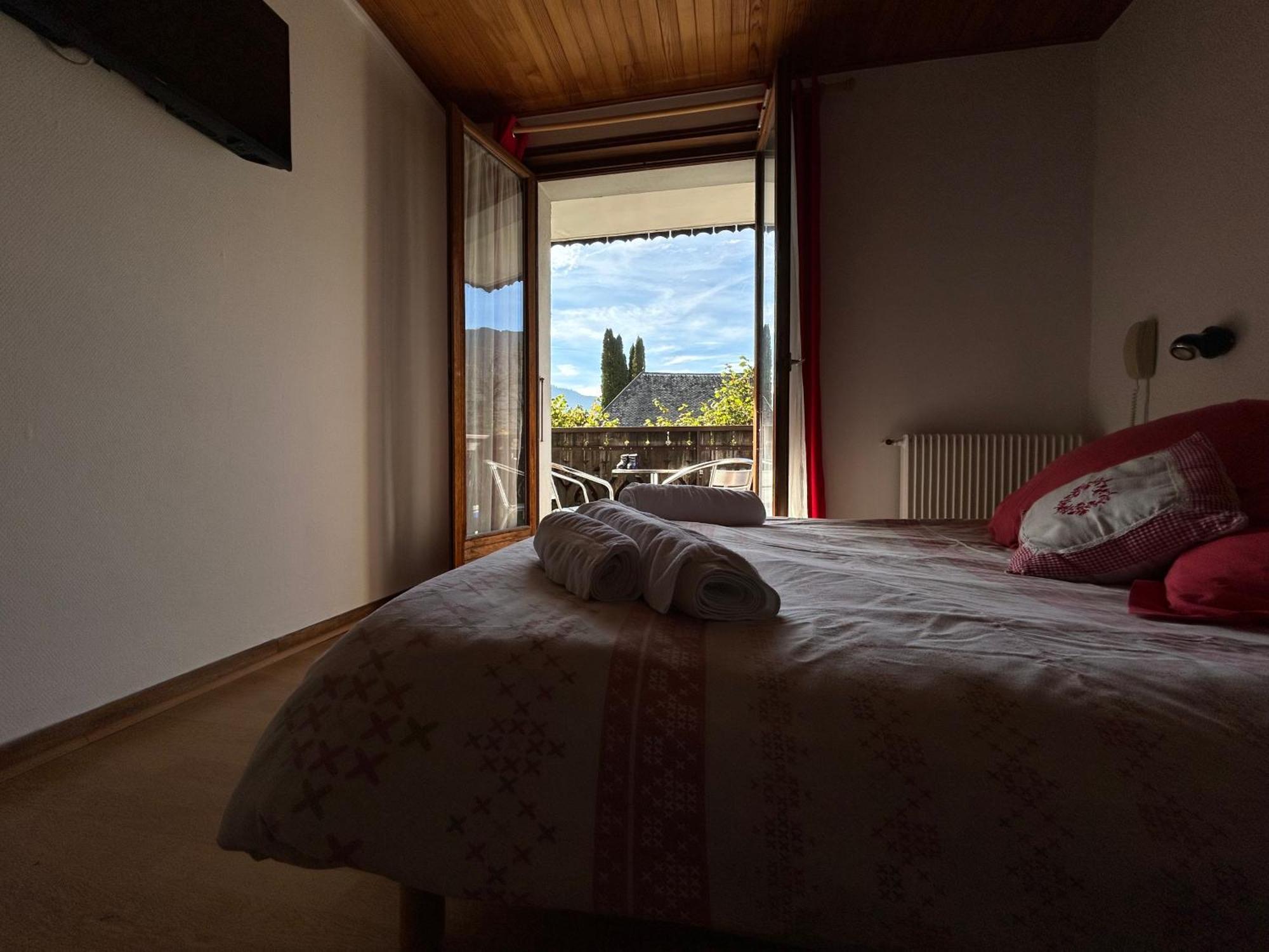 Les Tilleuls Le Biot Bagian luar foto