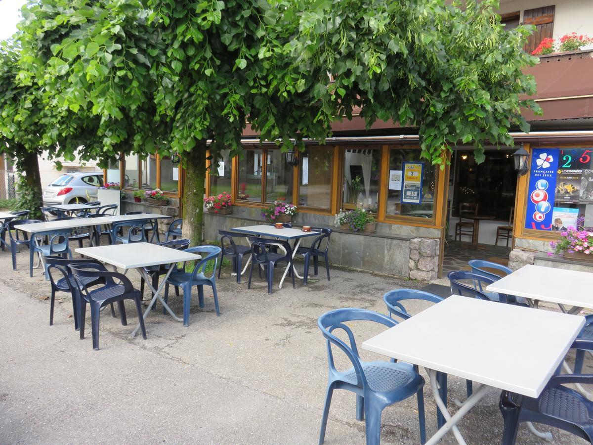Les Tilleuls Le Biot Bagian luar foto